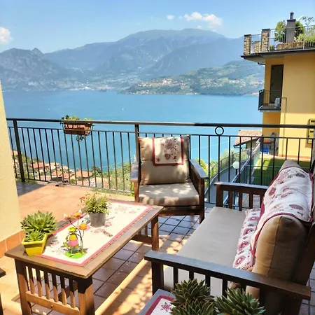 Apartment Italy Homes - Heaven On The Tavernola Bergamasca