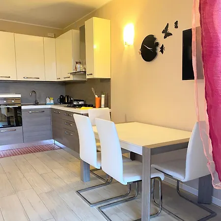 Italy Homes - Heaven On The Apartment Tavernola Bergamasca